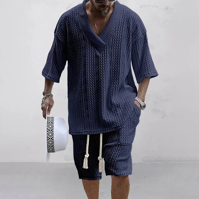 Herren Strickset mit Zopfmuster - V-Ausschnitt Oberteil & Shorts mit Kordelzug